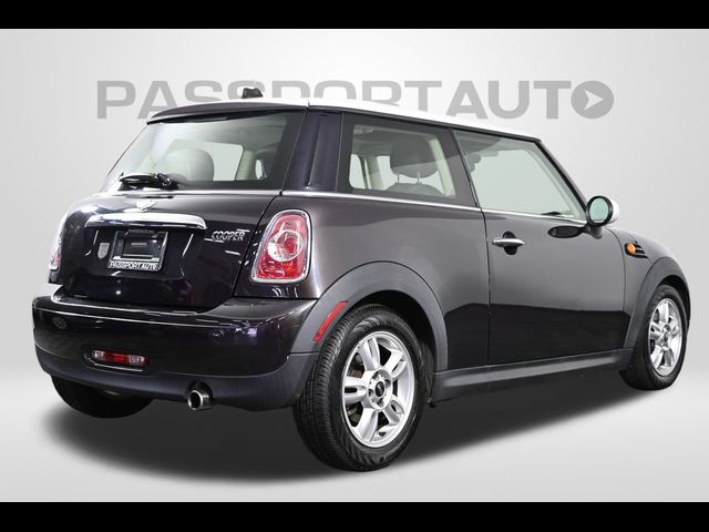 2013 MINI Cooper Hardtop Base