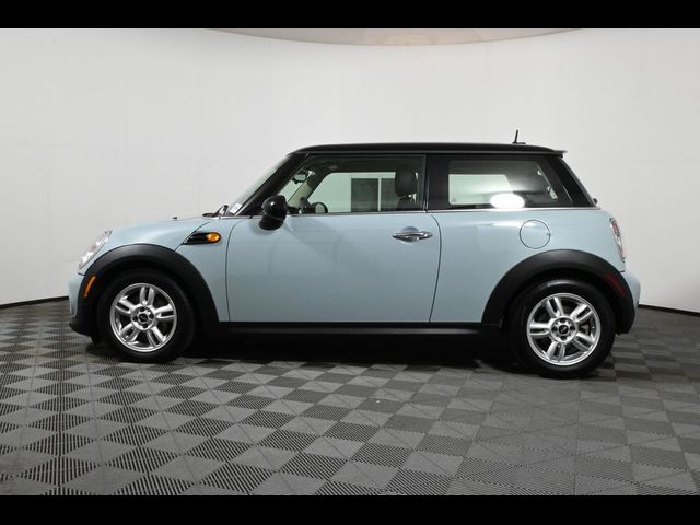 2013 MINI Cooper Hardtop Base