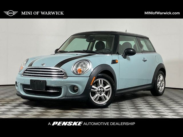 2013 MINI Cooper Hardtop Base