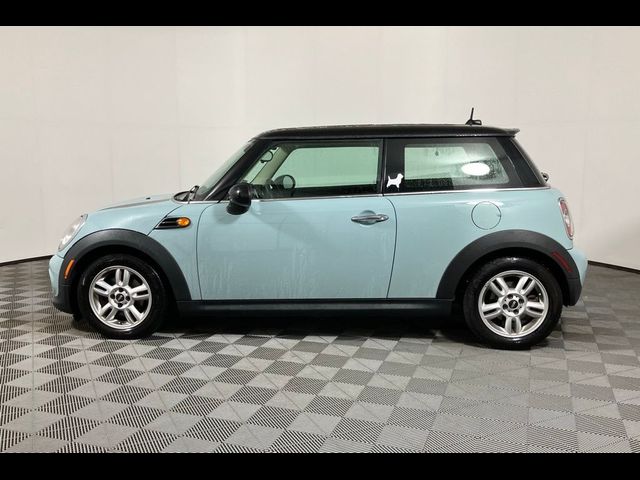 2013 MINI Cooper Hardtop Base