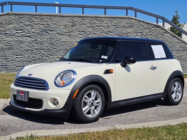 2013 MINI Cooper Hardtop Base