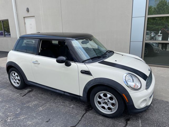 2013 MINI Cooper Hardtop Base
