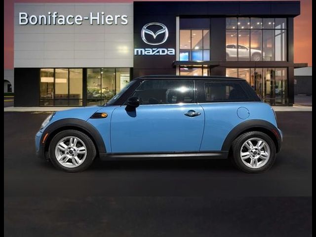 2013 MINI Cooper Hardtop Base