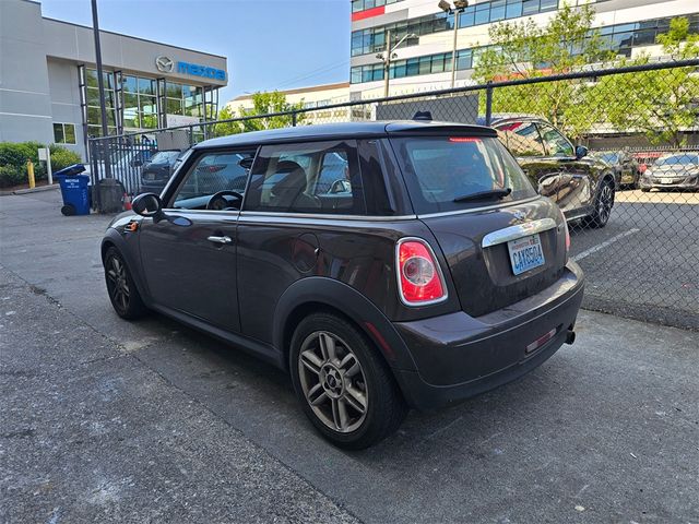 2013 MINI Cooper Hardtop Base