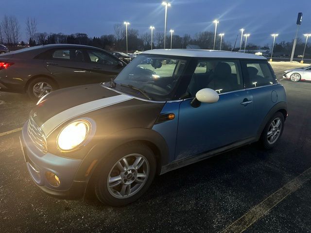 2013 MINI Cooper Hardtop Base