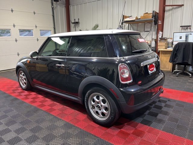 2013 MINI Cooper Hardtop Base