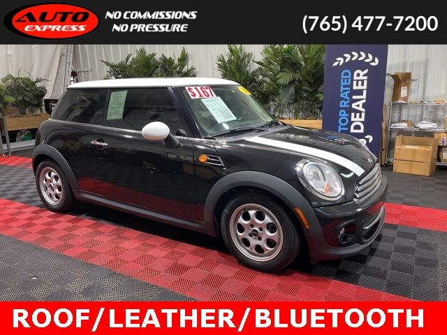 2013 MINI Cooper Hardtop Base