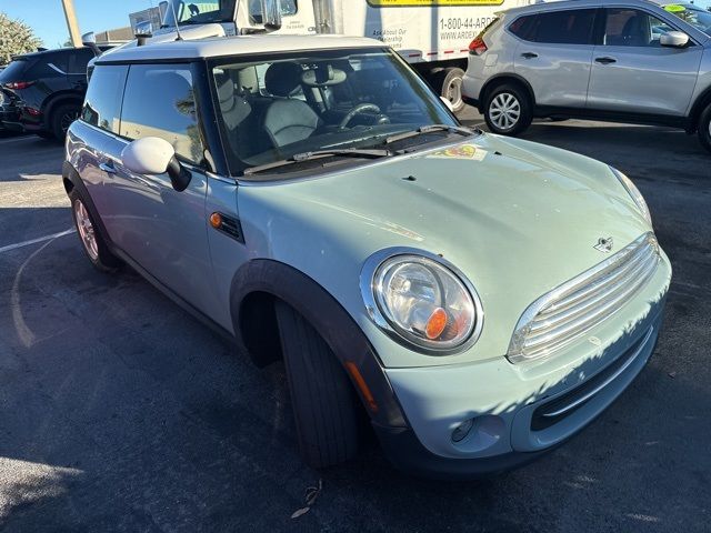 2013 MINI Cooper Hardtop Base