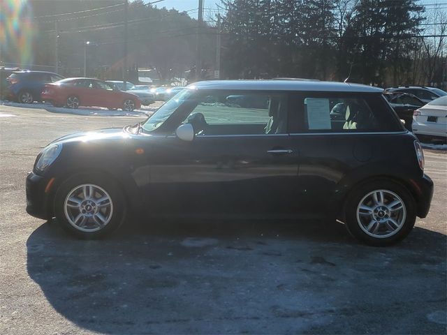 2013 MINI Cooper Hardtop Base