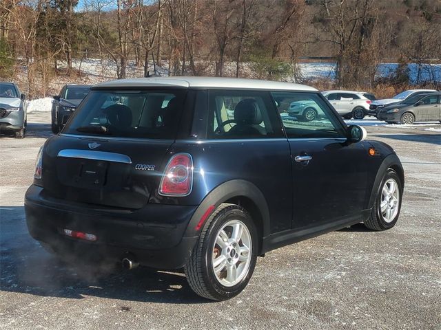 2013 MINI Cooper Hardtop Base