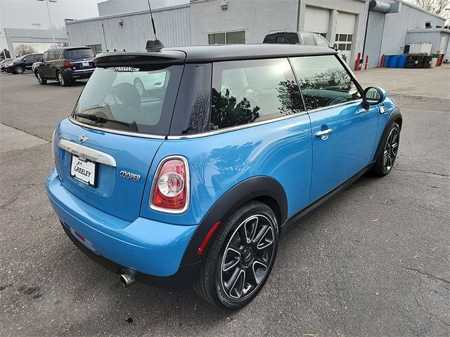 2013 MINI Cooper Hardtop Base