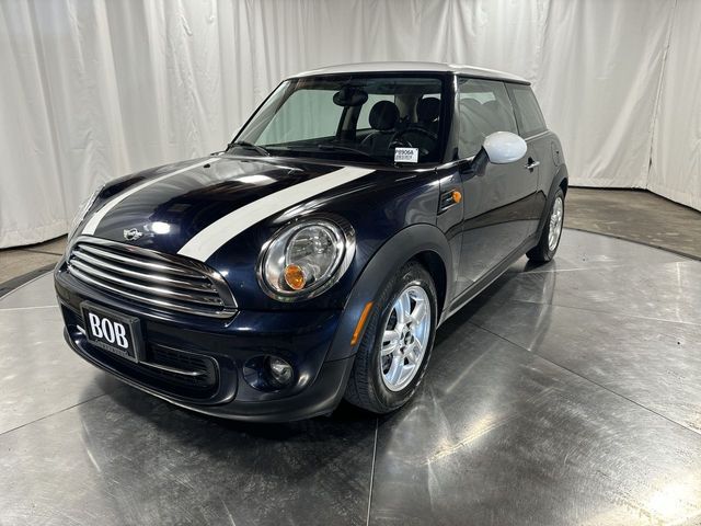 2013 MINI Cooper Hardtop Base