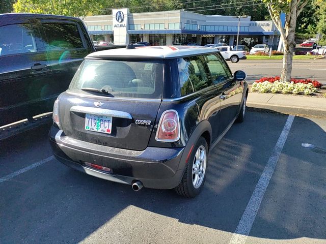 2013 MINI Cooper Hardtop Base