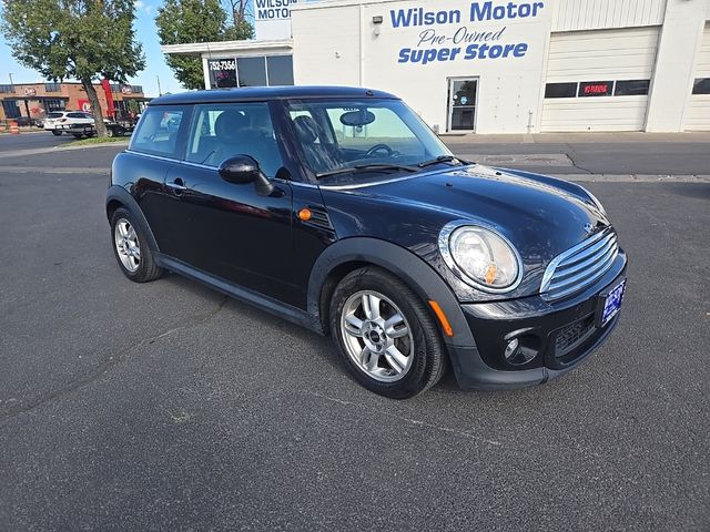 2013 MINI Cooper Hardtop Base