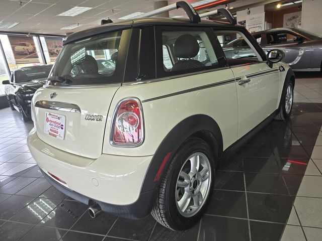 2013 MINI Cooper Hardtop Base