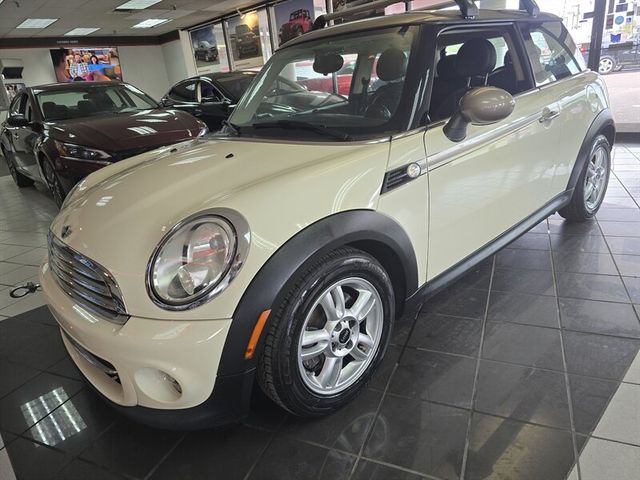 2013 MINI Cooper Hardtop Base