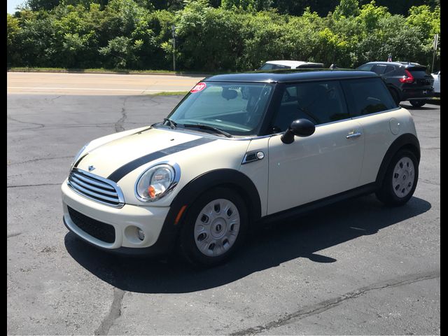 2013 MINI Cooper Hardtop Base