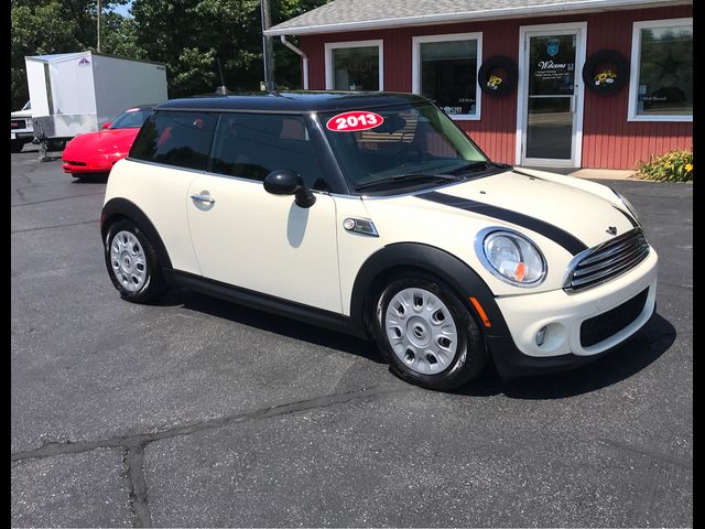 2013 MINI Cooper Hardtop Base