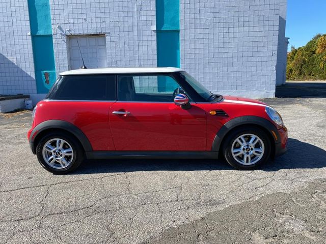 2013 MINI Cooper Hardtop Base