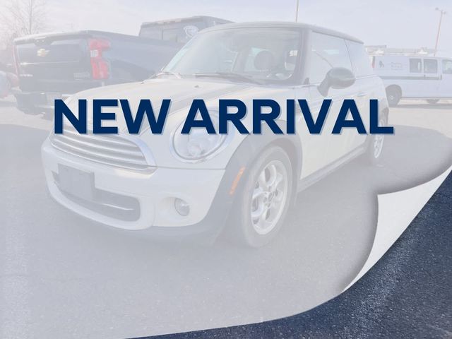 2013 MINI Cooper Hardtop Base