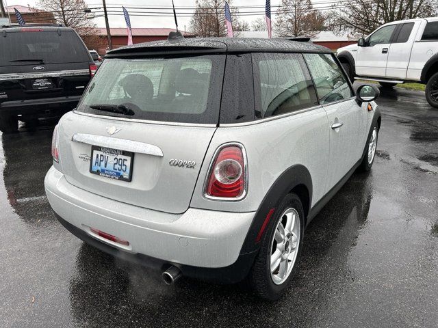 2013 MINI Cooper Hardtop Base