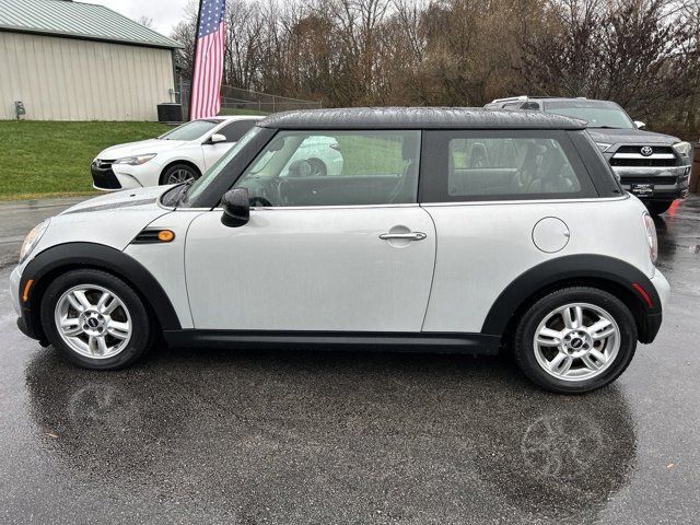 2013 MINI Cooper Hardtop Base