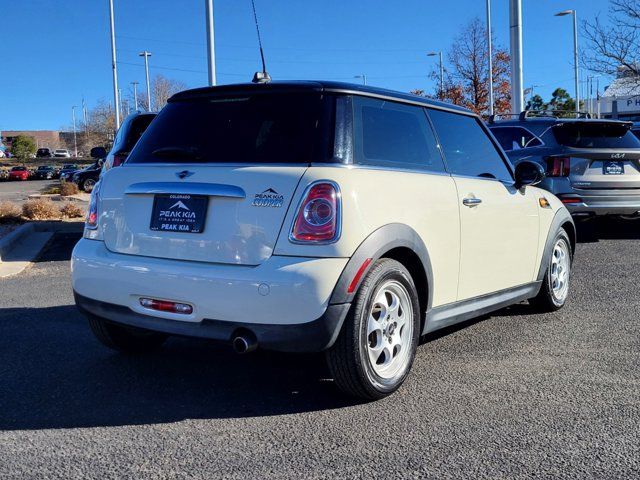 2013 MINI Cooper Hardtop Base