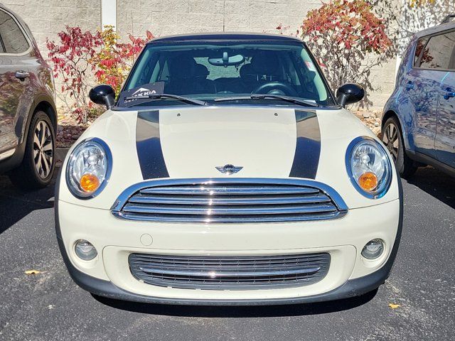 2013 MINI Cooper Hardtop Base