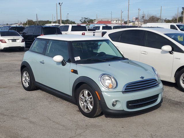 2013 MINI Cooper Hardtop Base