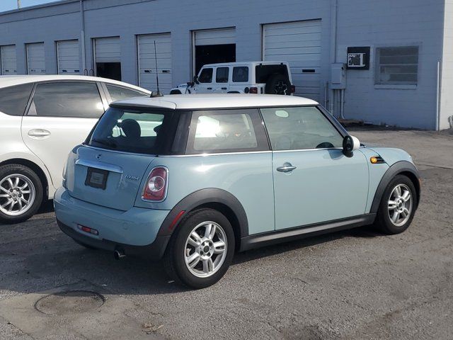 2013 MINI Cooper Hardtop Base