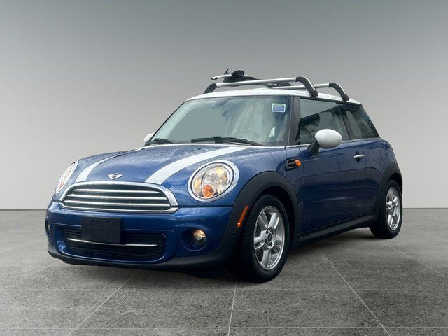 2013 MINI Cooper Hardtop Base