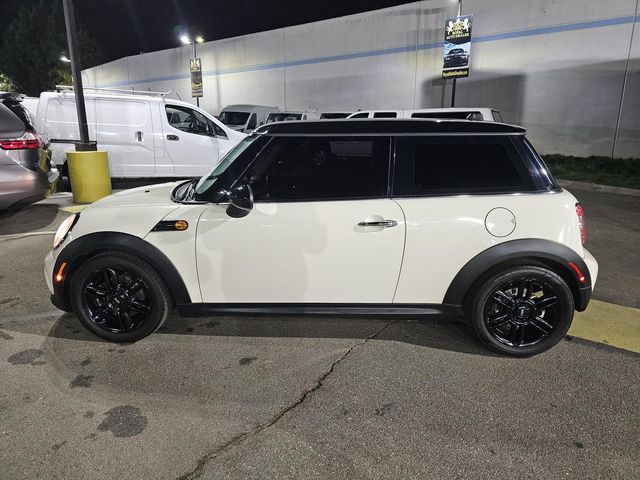 2013 MINI Cooper Hardtop Base