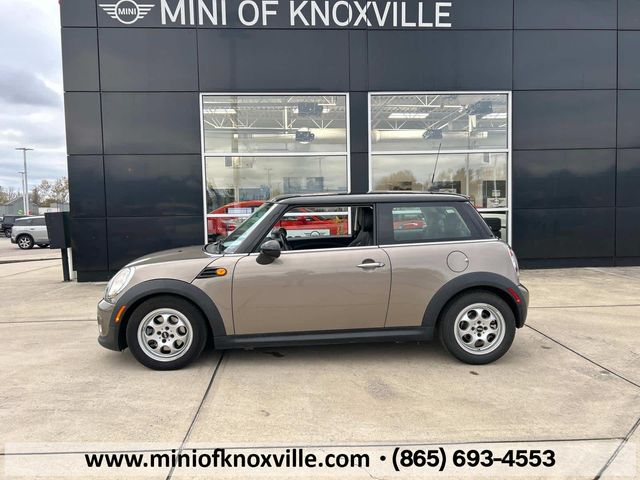 2013 MINI Cooper Hardtop Base