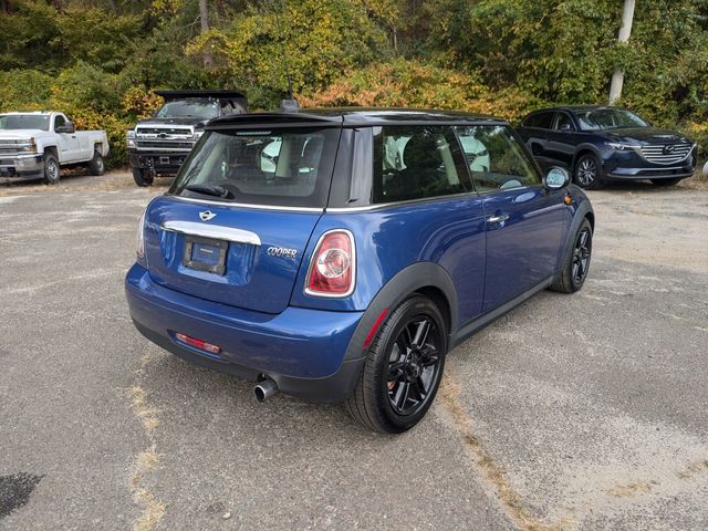 2013 MINI Cooper Hardtop Base