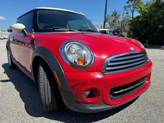 2013 MINI Cooper Hardtop Base