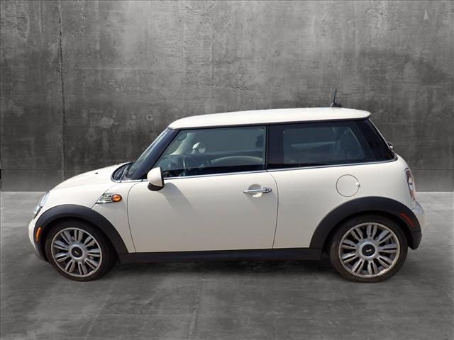 2013 MINI Cooper Hardtop Base