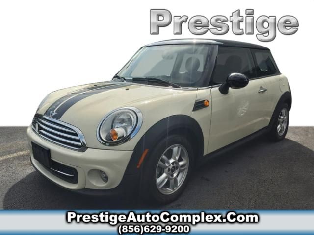 2013 MINI Cooper Hardtop Base