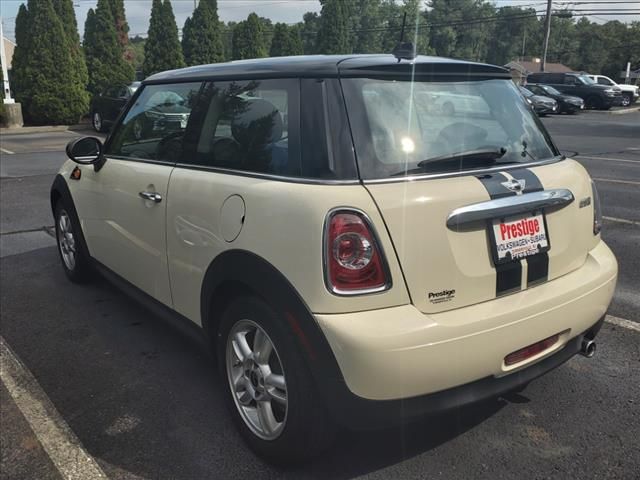 2013 MINI Cooper Hardtop Base