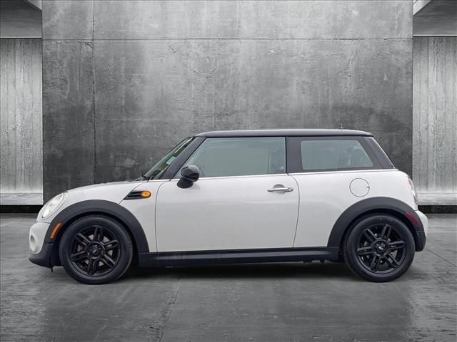 2013 MINI Cooper Hardtop Base