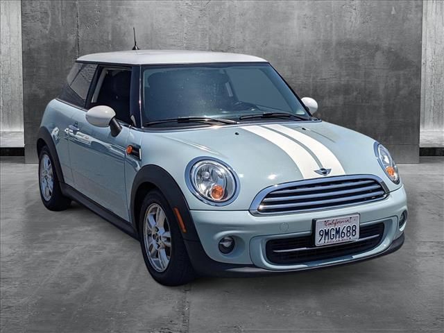 2013 MINI Cooper Hardtop Base