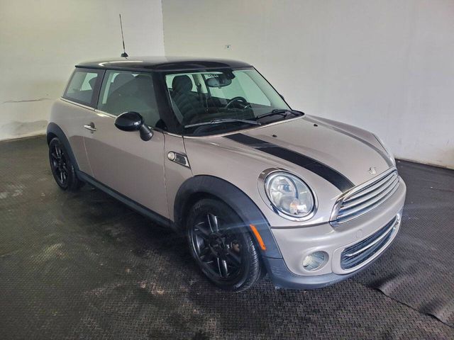 2013 MINI Cooper Hardtop Base