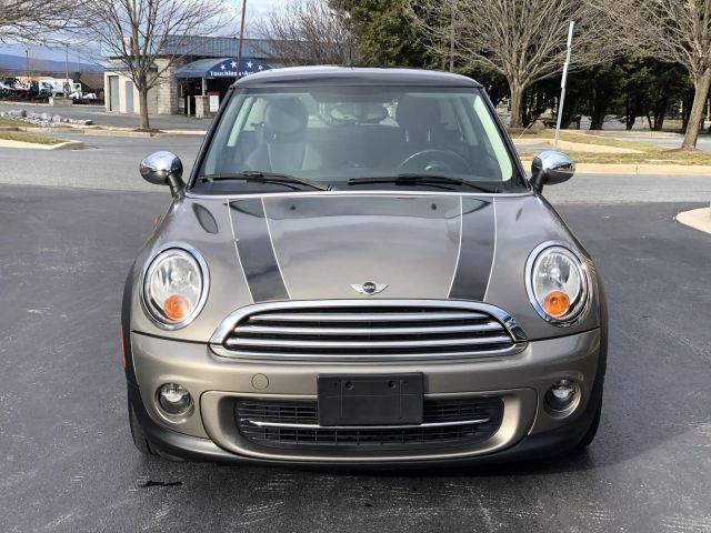 2013 MINI Cooper Hardtop Base