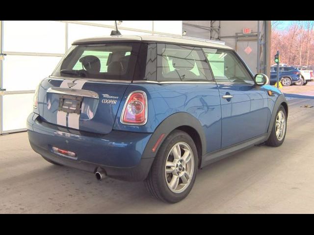 2013 MINI Cooper Hardtop Base