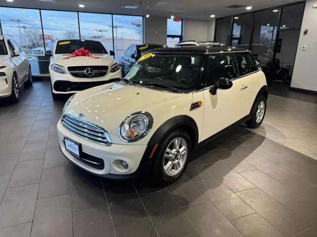 2013 MINI Cooper Hardtop Base