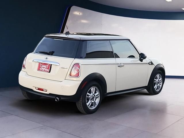 2013 MINI Cooper Hardtop Base