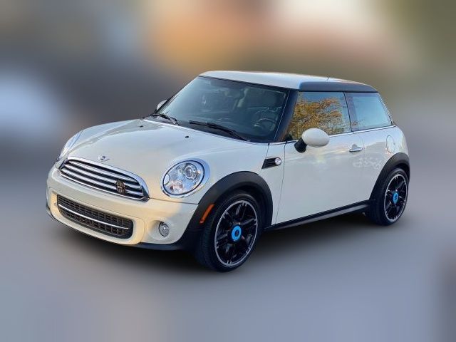 2013 MINI Cooper Hardtop Base