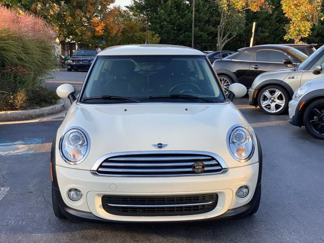 2013 MINI Cooper Hardtop Base