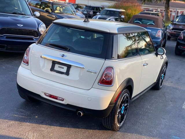 2013 MINI Cooper Hardtop Base