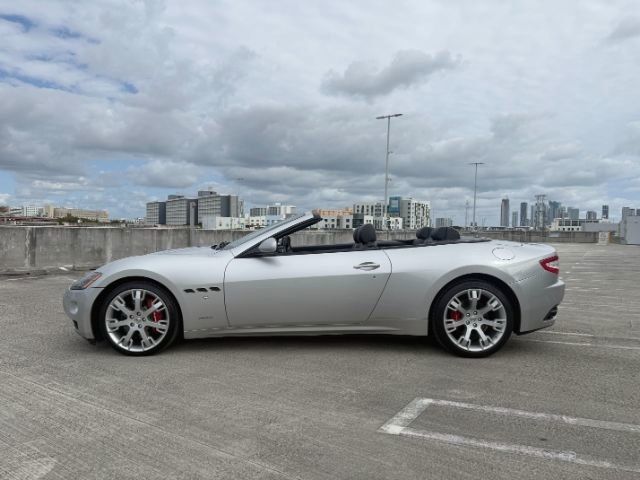 2013 Maserati GranTurismo Base