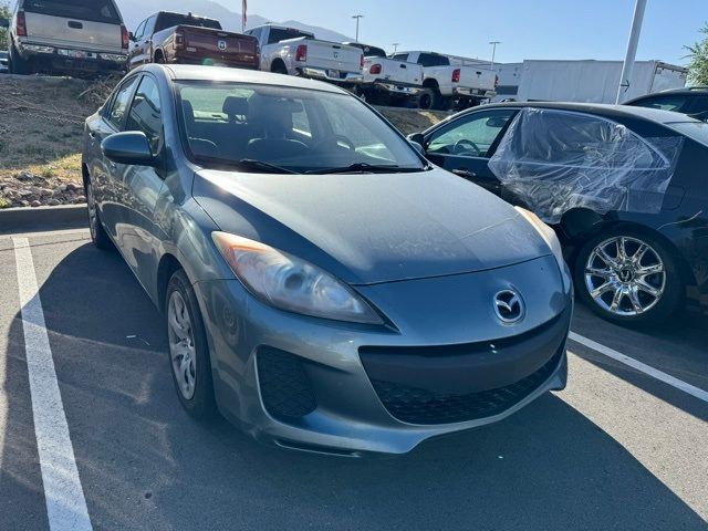 2013 Mazda Mazda3 i Sport